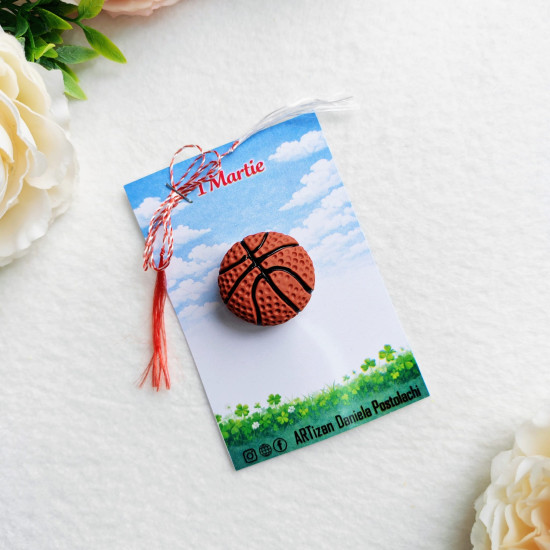 Broșă mărțișor Minge de baschet 