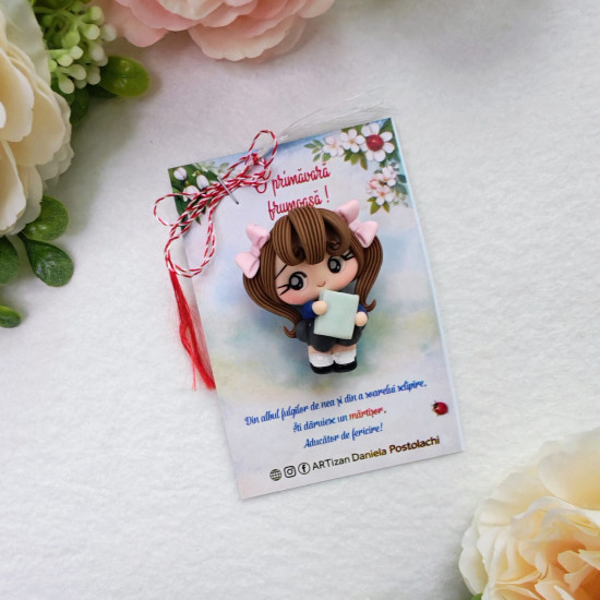 Broșă mărțișor Scolăriță 2